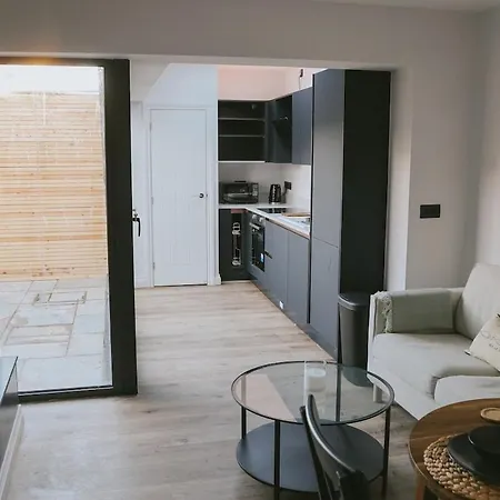 דירה Stylish Ground Floor יורק